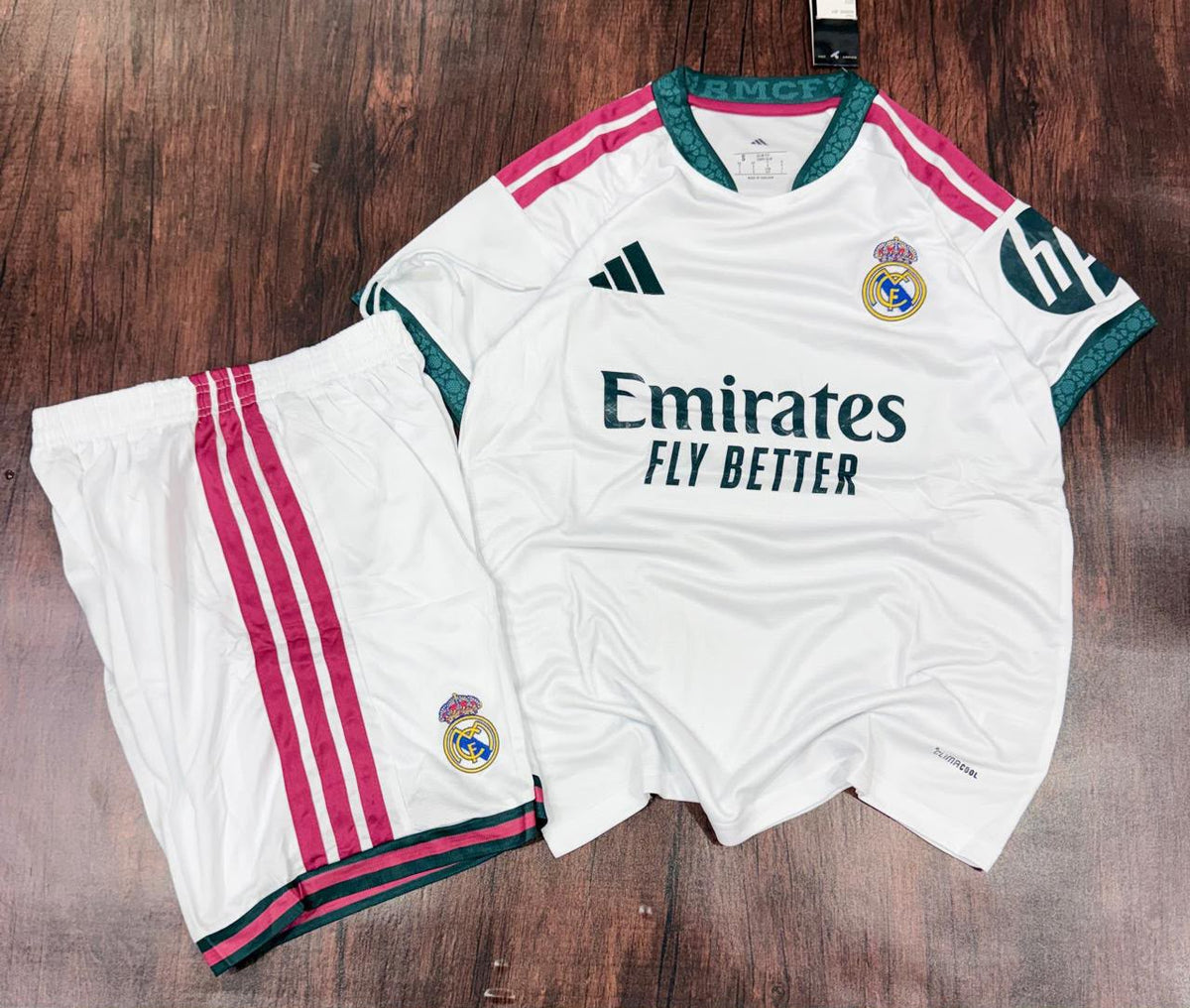 Real Madrid 2026/27 Home Full Kit Set (MASTER EDITION)